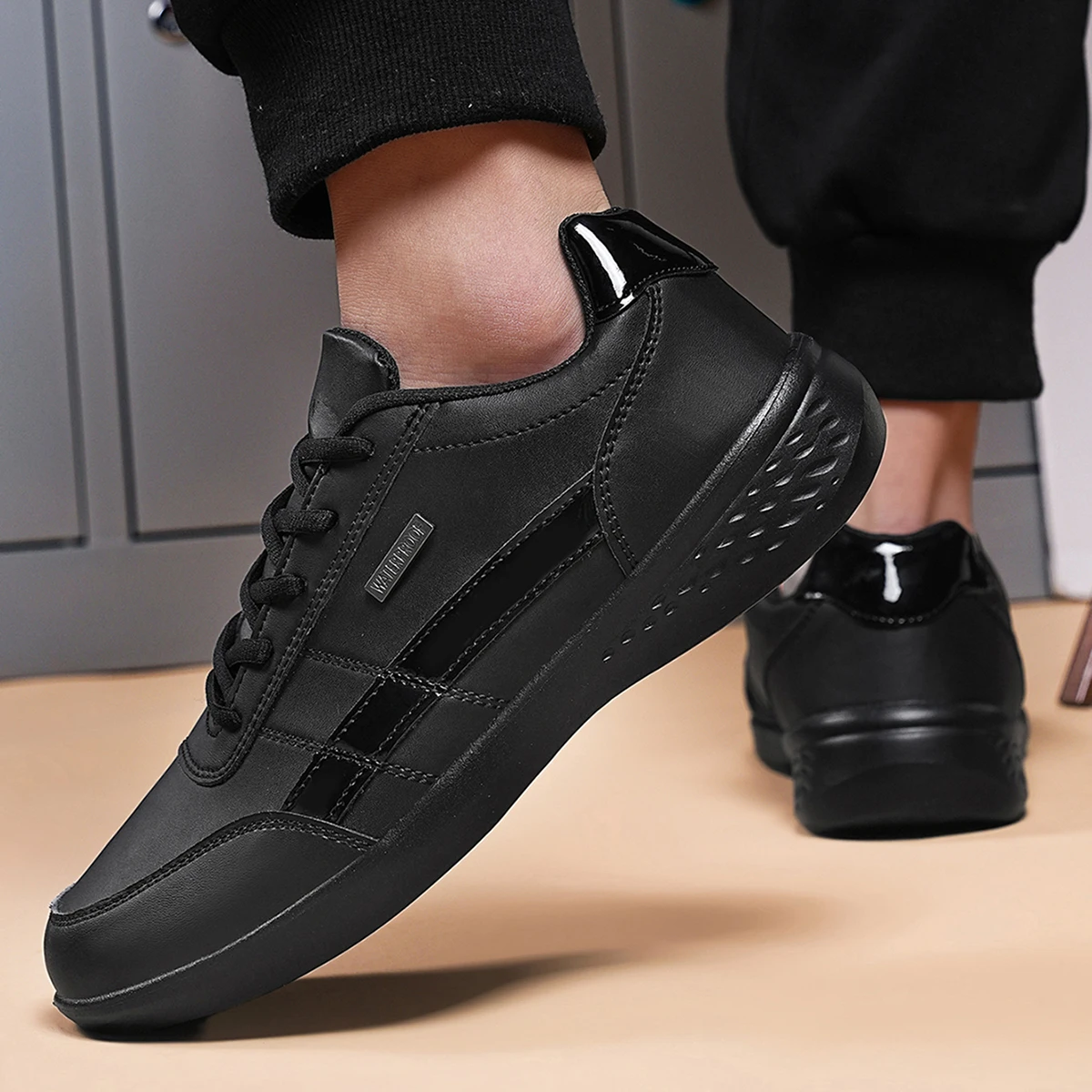 Leather PU Men's Shoes Sneaker - огляд і ціна Mens Fashion Trainers